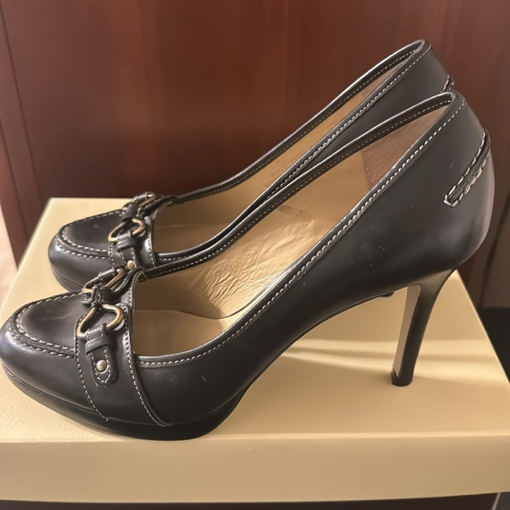Talbots pumps